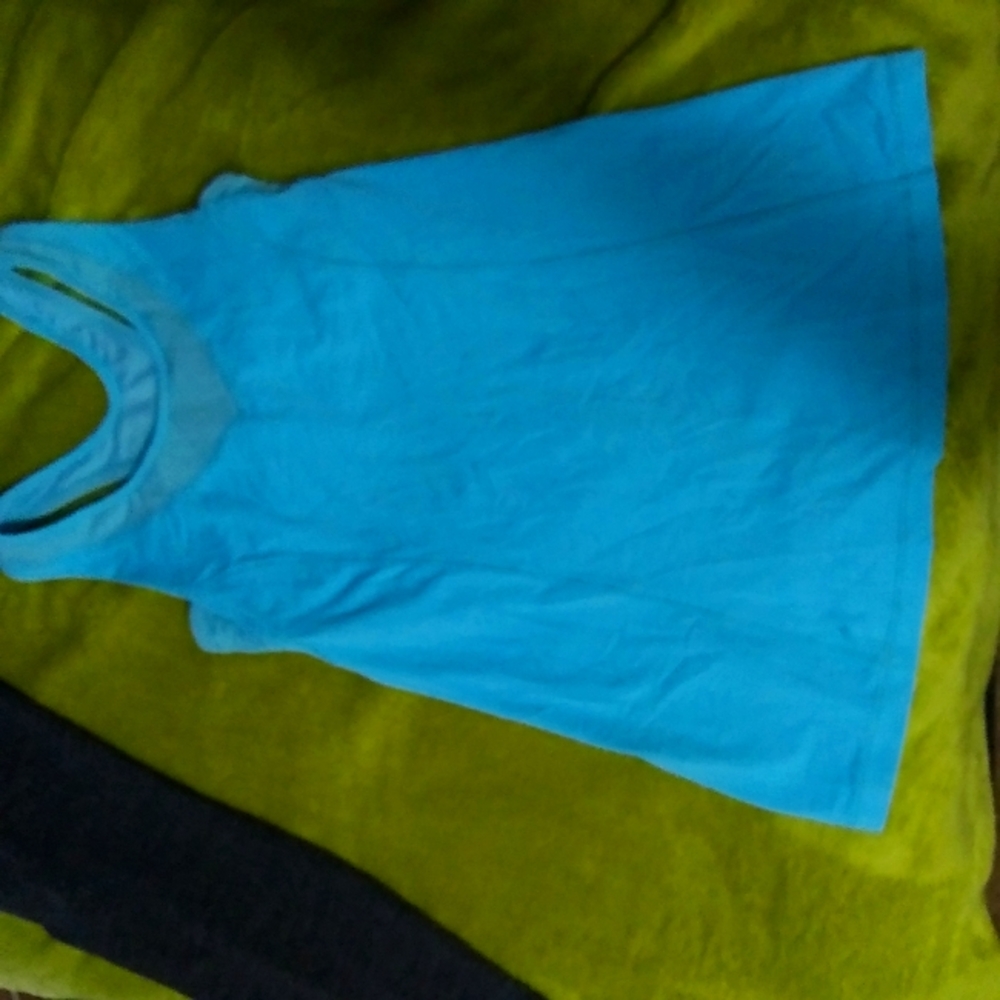 Lululemon Free to be tank